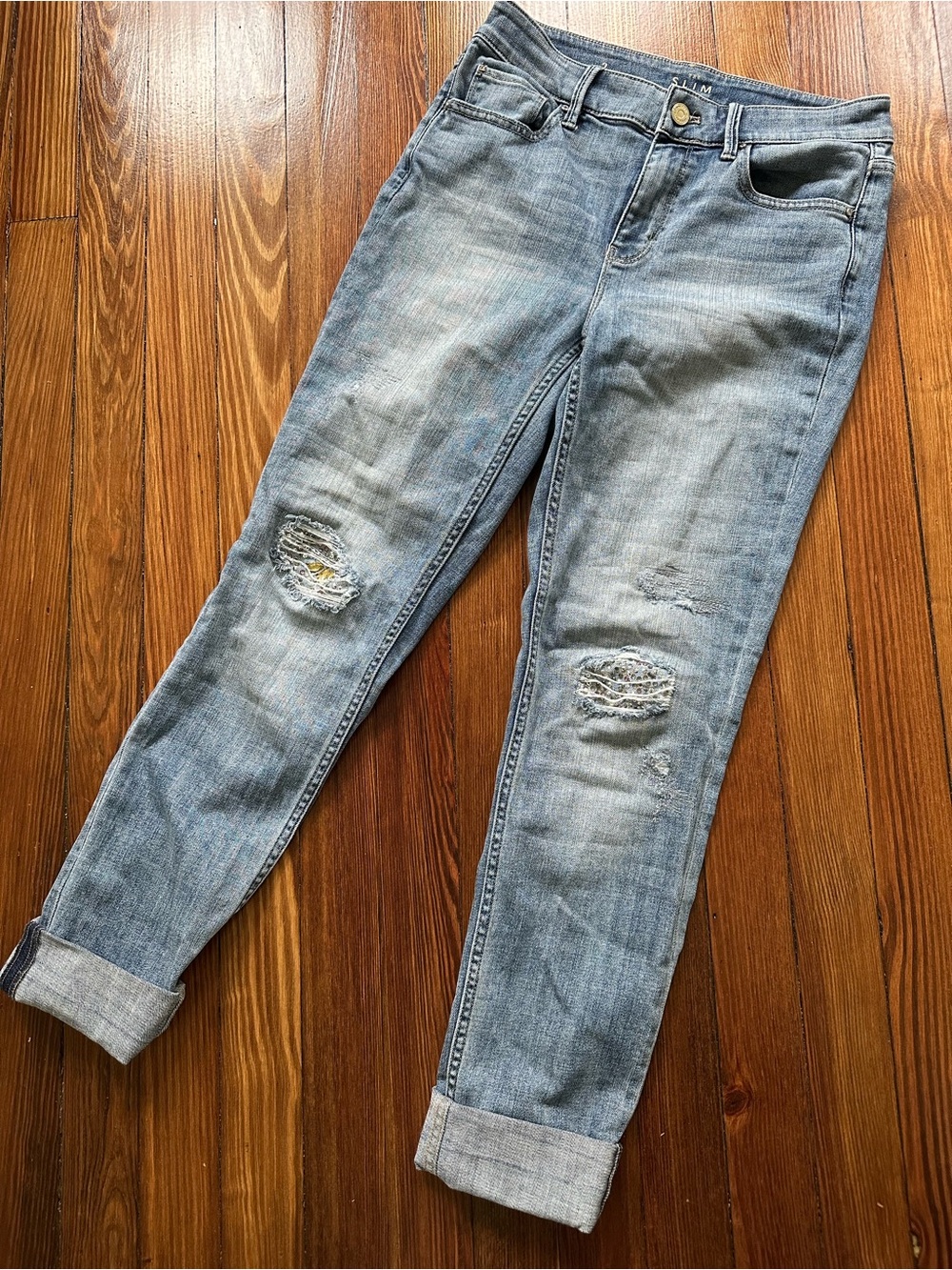 White House Black Market Slim Fit Embellished Distressed Jeans Size 2